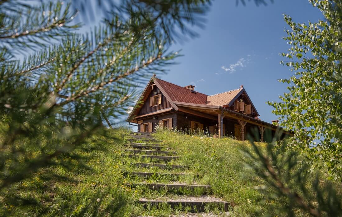 Beautiful holiday home in nature, close to Zagreb City